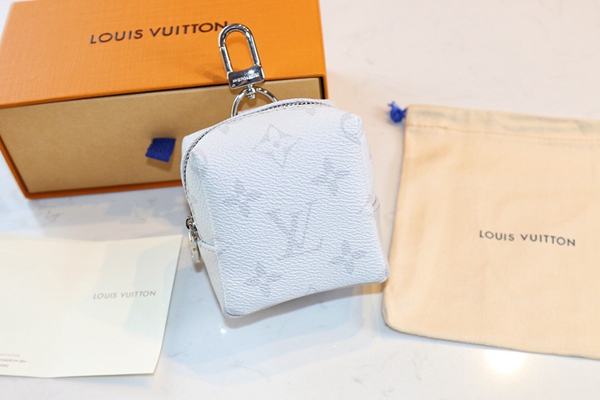 ブランドキーホルダー背面デザイン